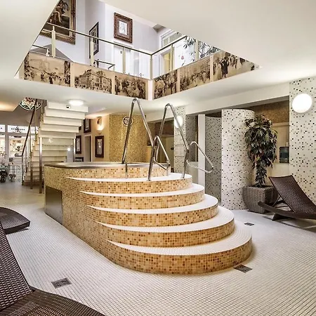 Aura Palace And Wellness Ξενοδοχείο